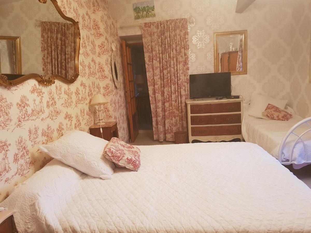 La Providence Hotel Illiat Luaran gambar