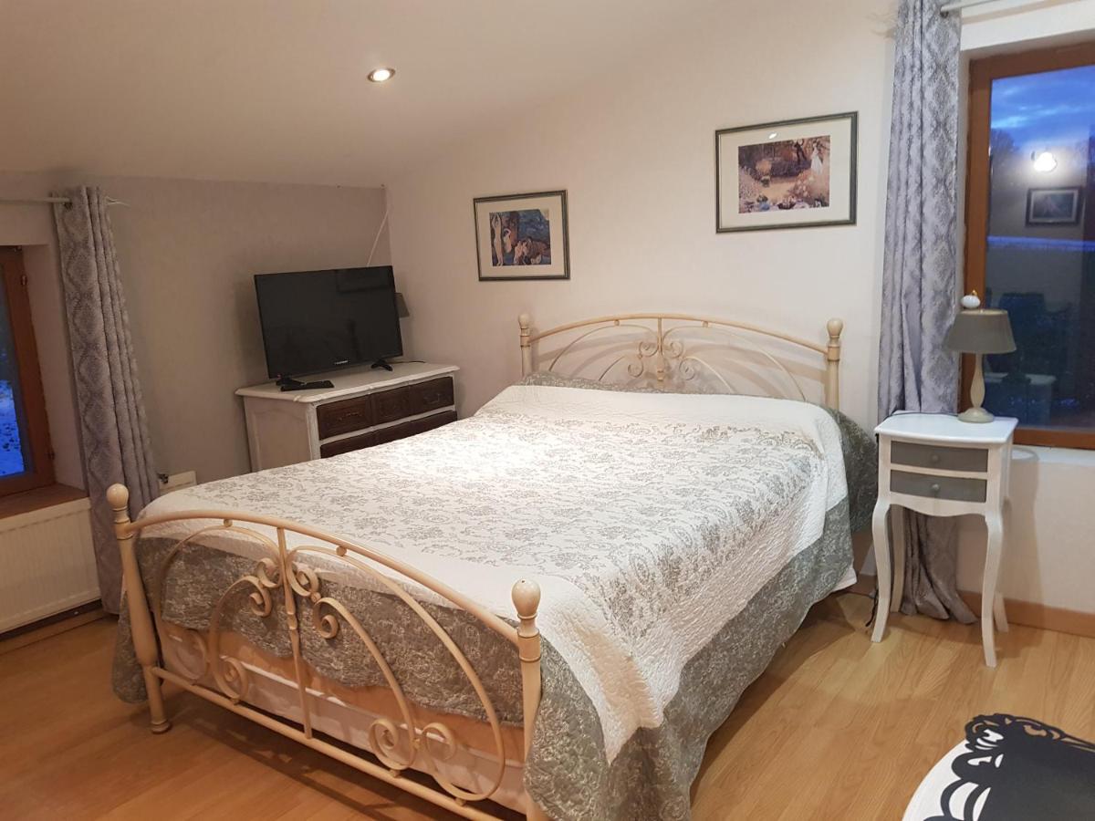 La Providence Hotel Illiat Luaran gambar